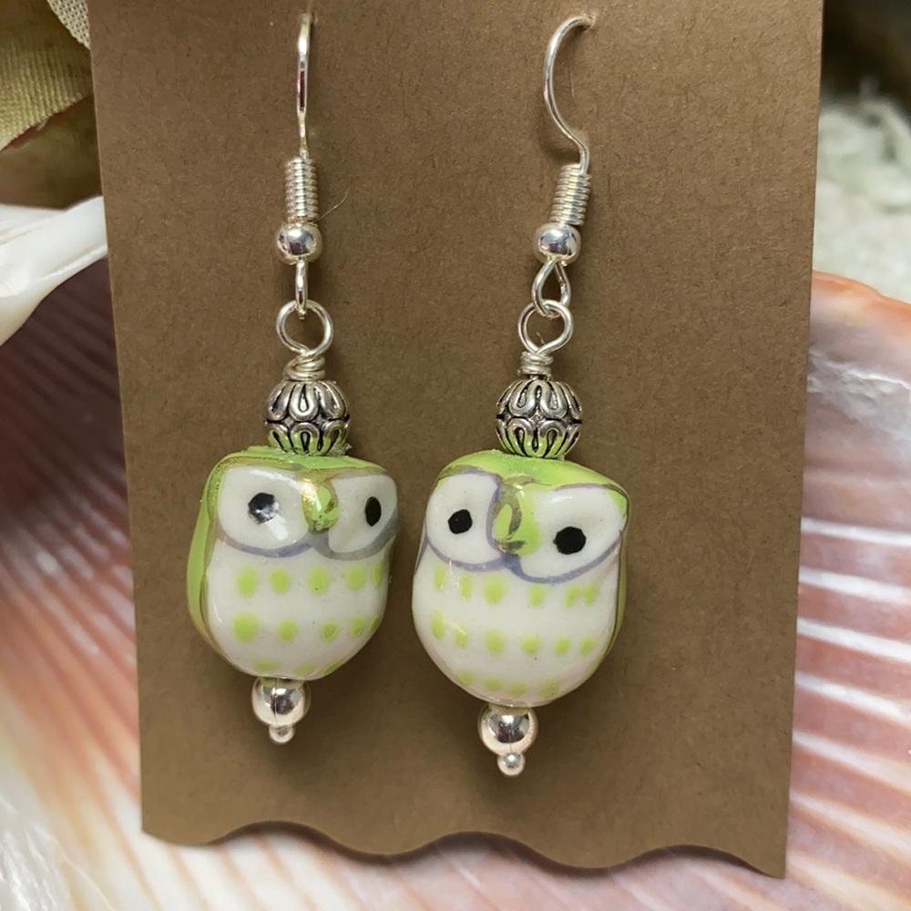 NWOT Cute owl earrings chunky pale green silver purple - Picture 2 of 9